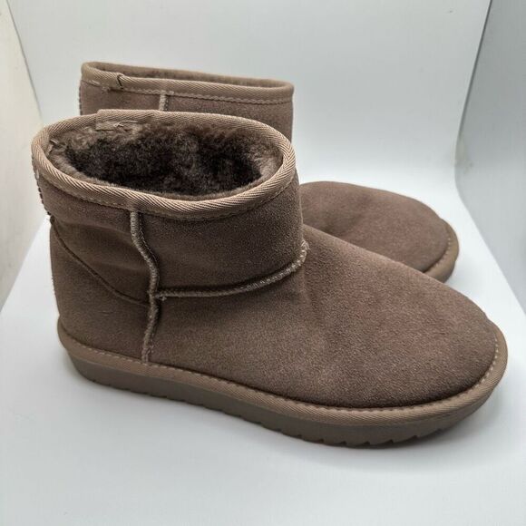 CUSHIONAIRE Women's Hipster pull on boot +Memory Foam TAUPE 8 RETURN - Picture 1 of 7